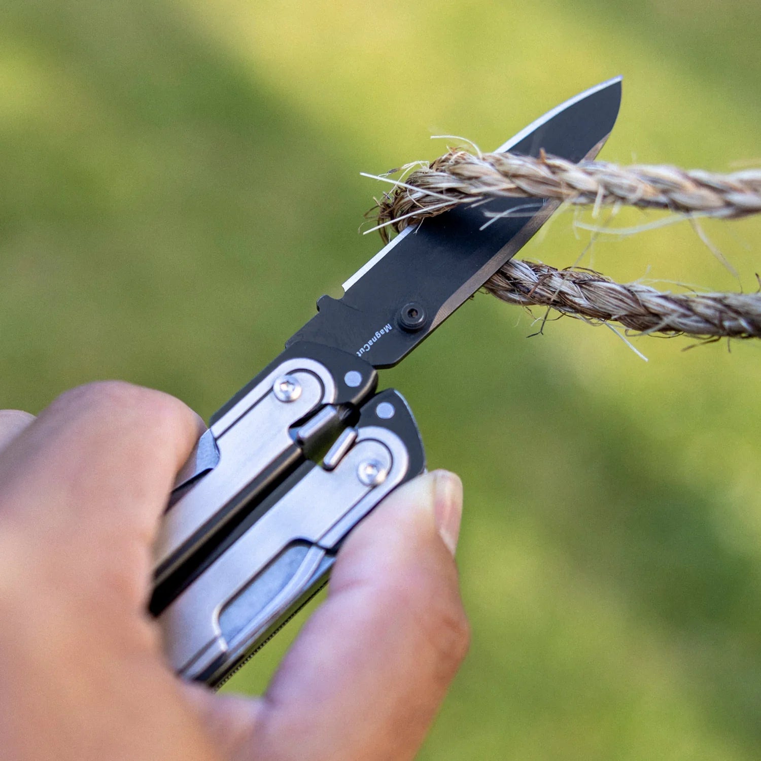 Leatherman ARC (Black DLC & Stainless Steel)